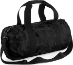 BagBase – Camo Barrel Bag besticken lassen