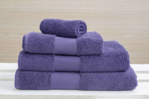 Olima - Classic Towel Maxi Badetuch (Violet)