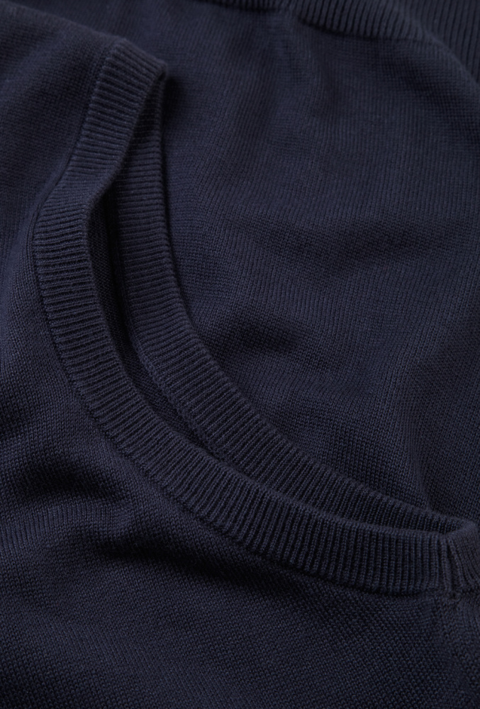 Men´s V-Neck Sleeveless Knitted Pullover (Black) for embroidery